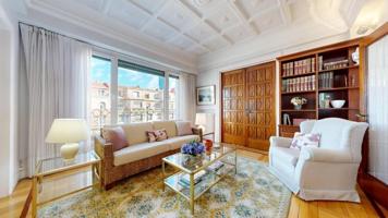 Piso en venta en Bilbao, Abando photo 0