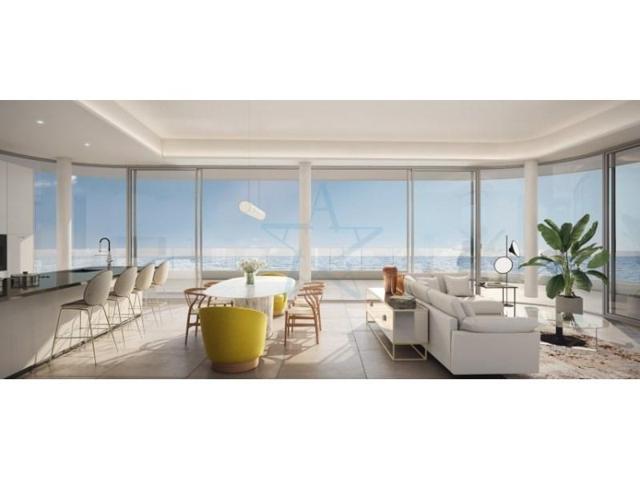 Apartamento en venta en Torremolinos photo 0