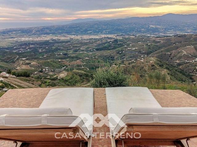 Local comercial en venta en Algarrobo photo 0