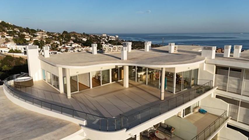 Aticos en venta en Benalmádena, Higuerón photo 0