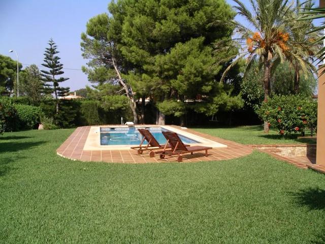 Chalet en venta en Denia, Alquerias photo 0