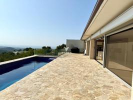 Chalet en venta en Castellet i la Gornal, Astellet i la Gornal Barcelona España photo 0