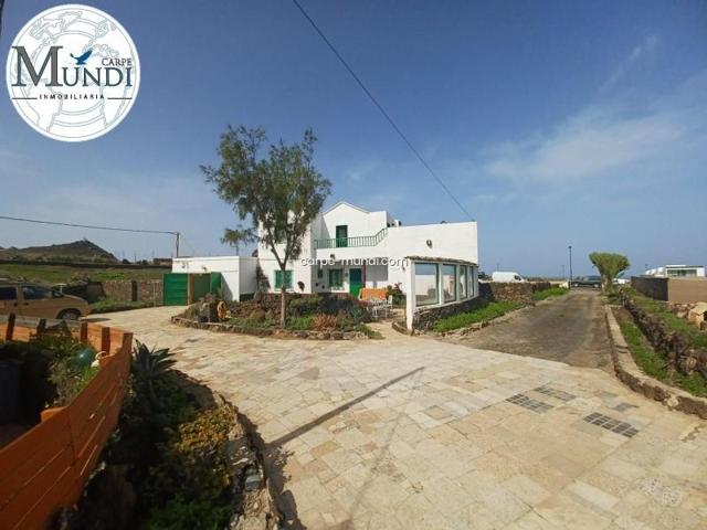 Chalet en venta en Corralejo, Corralejo photo 0