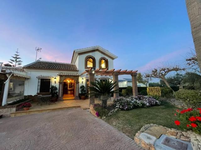 Chalet en venta en Alhaurín el Grande, Alhaurin El Grande photo 0