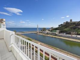 Duplex en venta en Fuengirola, Castillo Sohail photo 0
