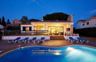 Chalet en venta en Lloret de Mar, La Selva photo 0