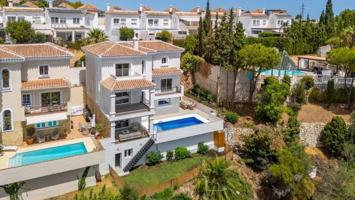 Chalet en venta en Fuengirola photo 0