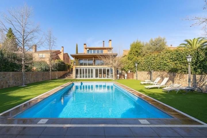 Chalet en venta en Rivas-Vaciamadrid, C.C SANTA MÓNICA photo 0