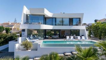 Chalet en venta en Calpe, Enchinent photo 0