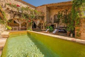 Casa en venta en Girona, Pla de l´estany photo 0