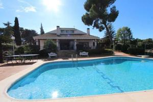 Chalet en venta en L'Eliana, MONTEALEGRE photo 0