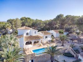 Chalet en venta en Moraira, San jaime photo 0
