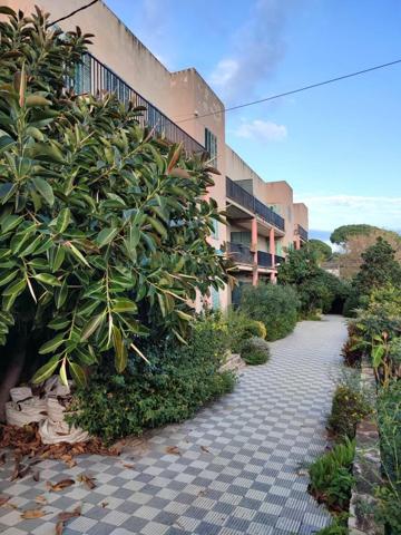 Chalet en venta en Canet de Mar, Zona alta photo 0