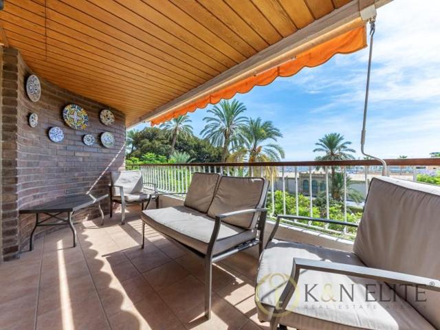 Piso en venta en Alicante, Barrio del Centro photo 0