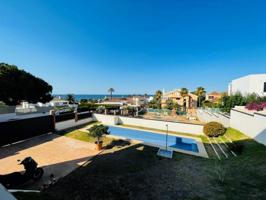 Chalet en venta en Marbella, Las Chapas photo 0