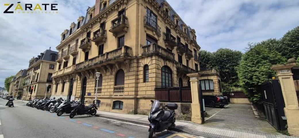 Duplex en venta en Donostia-San Sebastián, Egia photo 0
