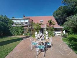 Chalet en venta en Boadilla del Monte photo 0