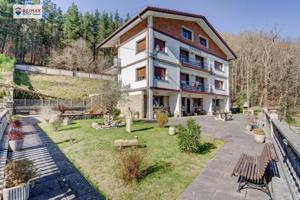 Casa en venta en Legazpi, Legazpia photo 0