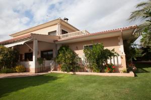 Chalet en venta en Picassent, PICASSENT photo 0