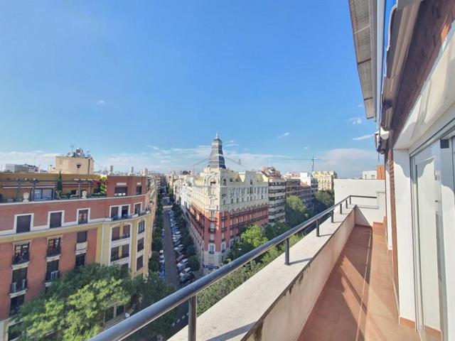 Aticos en venta en Madrid, Chamberí photo 0