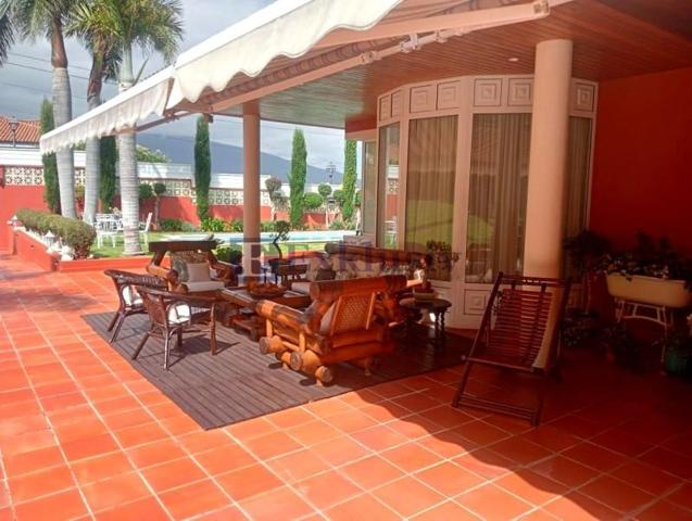 Chalet en venta en La Orotava, La Orotava photo 0