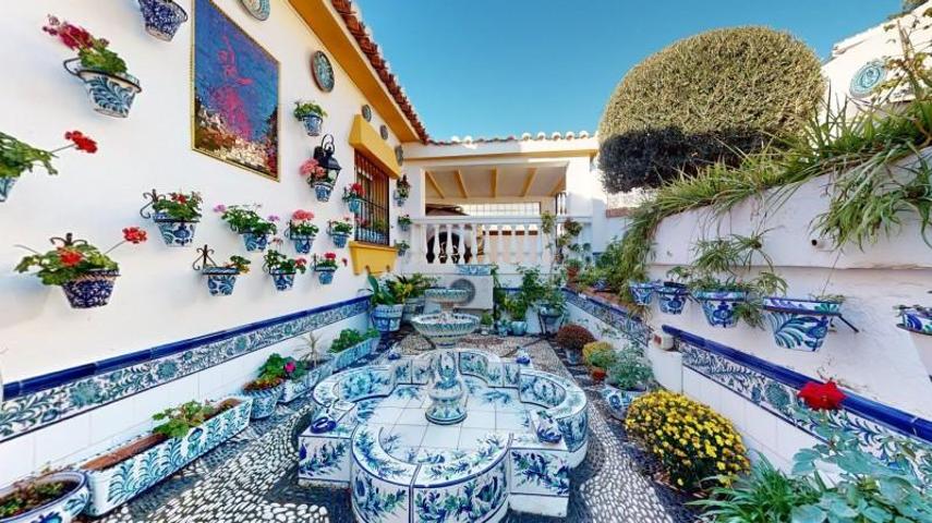 Chalet en venta en Benalmádena, Torremuelle photo 0