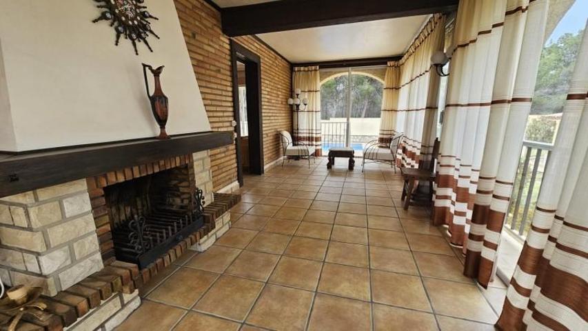 Chalet en venta en Alfaz del Pi, Albir photo 0