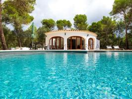 Casa con terreno en venta en Ferreries photo 0