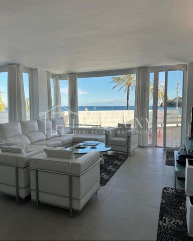 Piso en venta en Calvia, Palmanova photo 0