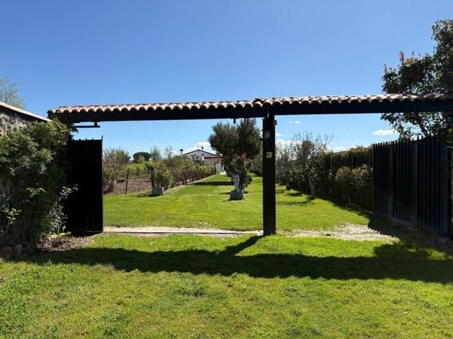 Casa con terreno en venta en Fuente el Saz de Jarama, Fuente El Saz photo 0