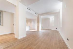 Piso en venta en Madrid photo 0