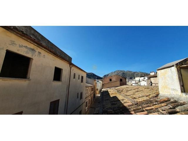Casas de pueblo en venta en Pollença photo 0