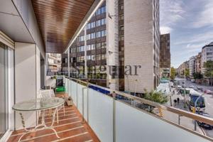 Piso en venta en Barcelona, Les Corts photo 0