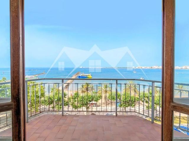 Edificio en venta en Roses photo 0