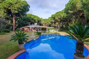 Casa en venta en Sant Andreu de Llavaneres, Bell Aire photo 0
