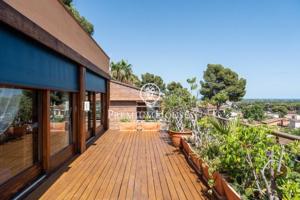 Casa en venta en Castelldefels, Montemar photo 0