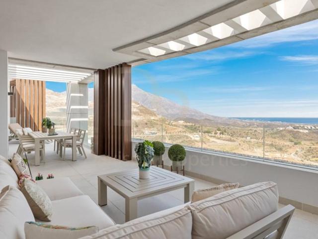 Apartamento en venta en Benahavís photo 0