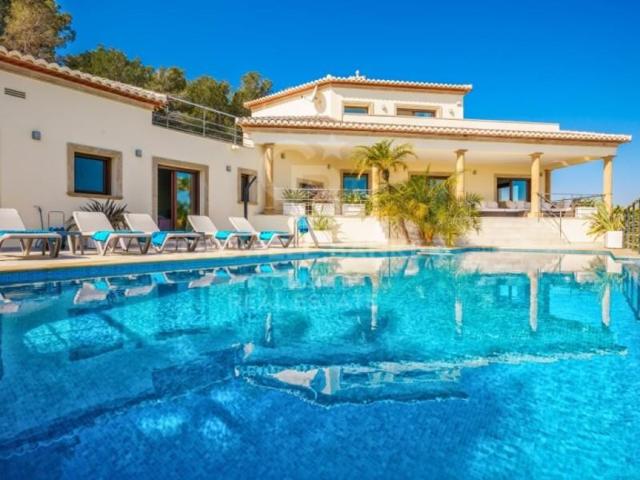 Casa en venta en Jávea-Xàbia photo 0