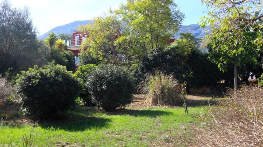 Chalet en venta en Denia, Las Rotas photo 0