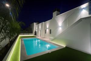 Atico Duplex en venta en Benahavís, La Quinta photo 0