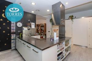 Edificio en venta en Málaga, Centro Histórico photo 0