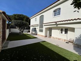 Casa en venta en Premià de Dalt, Premia de Dalt photo 0