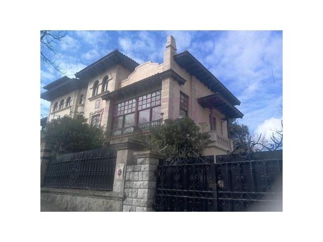 Casa en venta en Santander photo 0