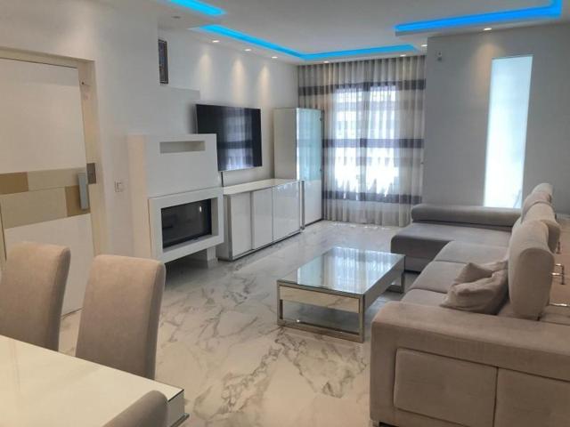 Casa en venta en Estepona, Costa Del Sol photo 0