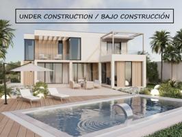 Chalet en venta en Calpe photo 0