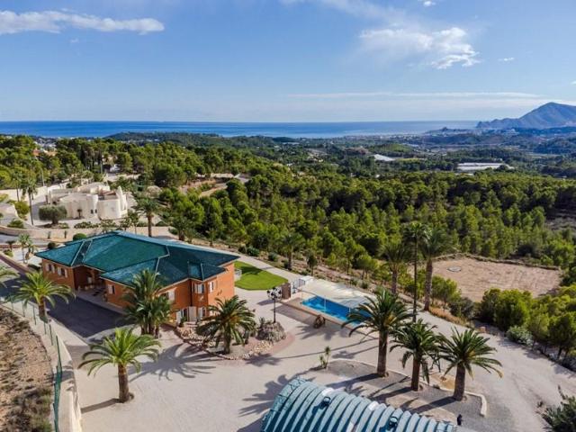 Chalet en venta en Altea photo 0