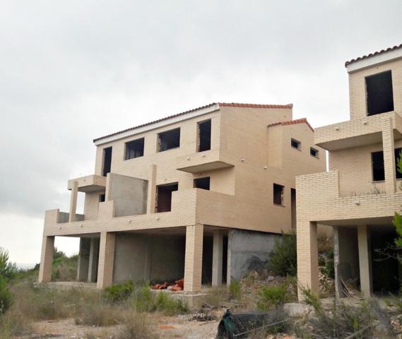 Edificio en venta en Chiva, CALICANTO photo 0