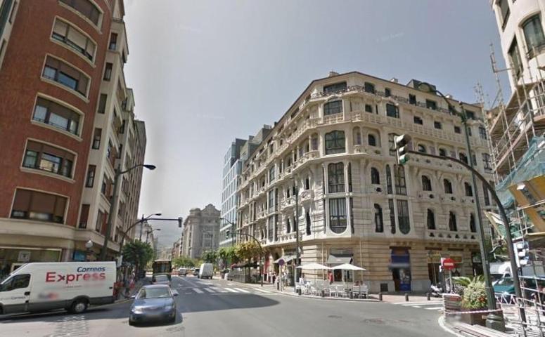 Local comercial en venta en Bilbao, Ensanche photo 0