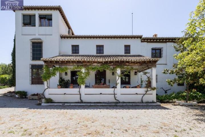 Chalet en venta en Otura, Vega de granada zona sur photo 0