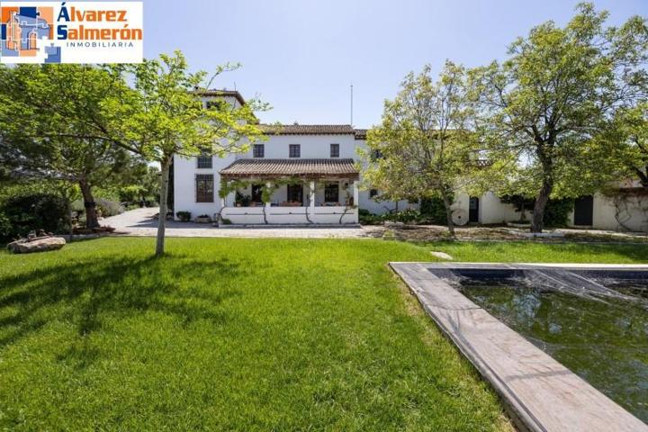 Chalet en venta en Otura, Vega de granada zona sur photo 0